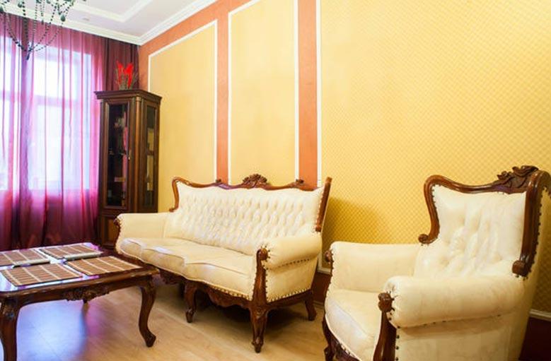 2-комнатная квартира на пр-те Независимости 19