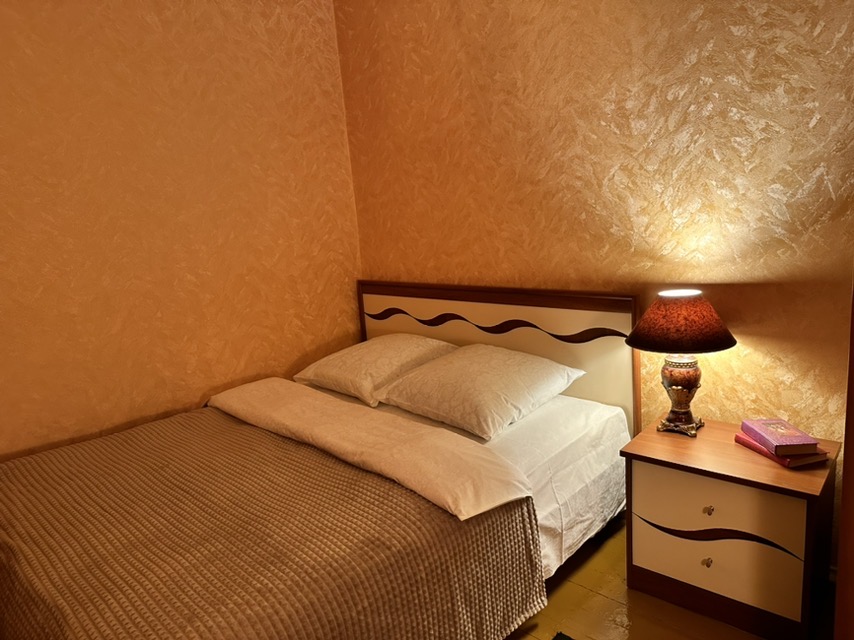 2-комнатная квартира на ул. Золотая Горка, 15